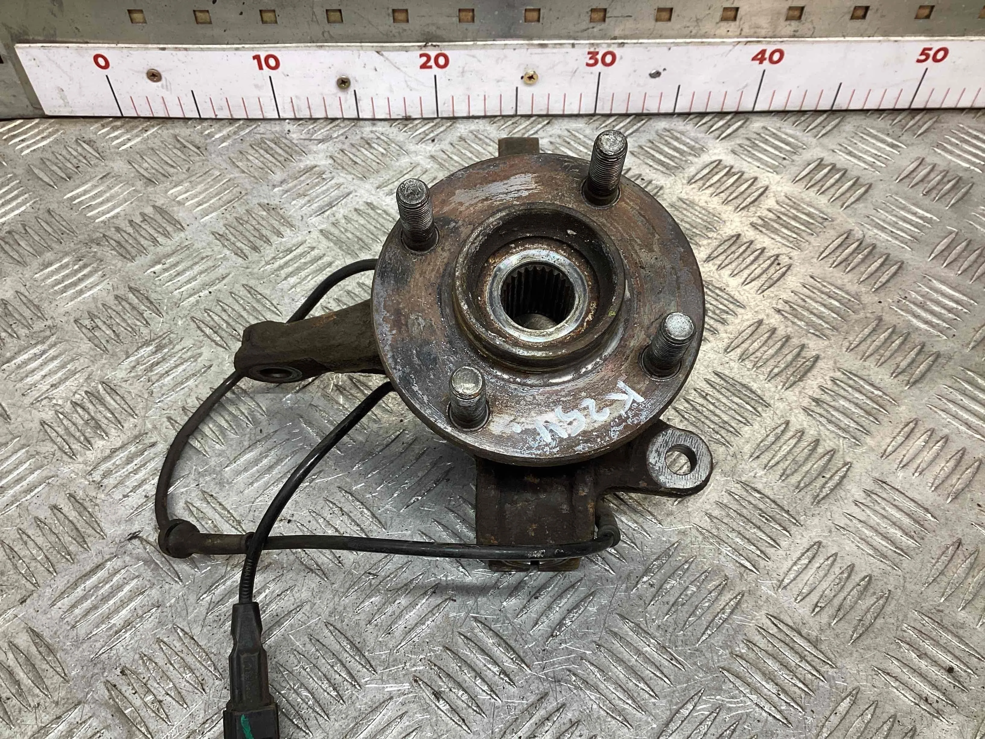Ступица передняя правая Nissan Micra IV (K13) 2010-2013 2012 1,2 Бензин Вариатор Хэтчбек 5дв.