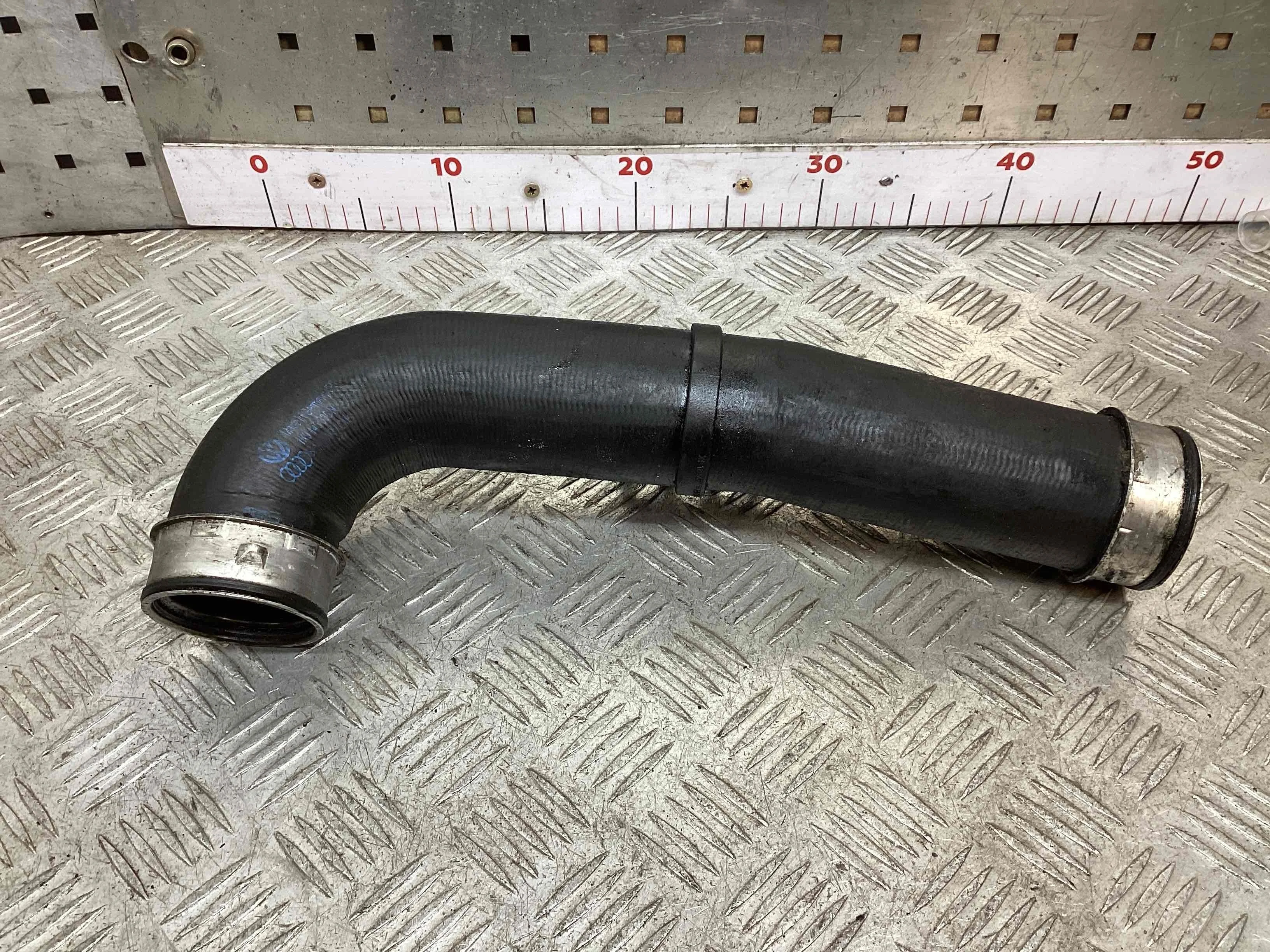 Патрубок интеркулера Volkswagen Touran I (1T) 2003-2006 2005 1,9 Дизель МКПП 6ст. Минивэн