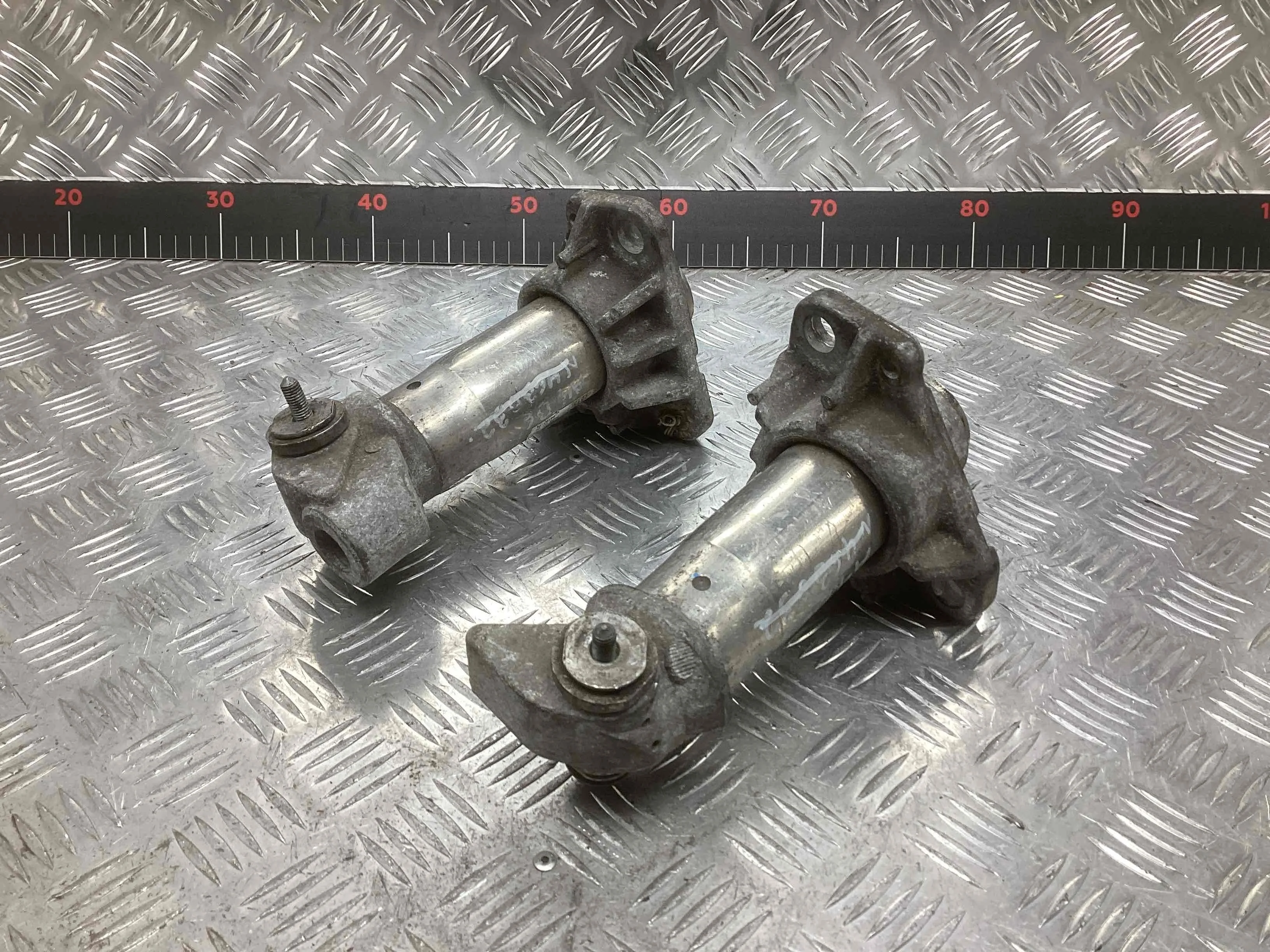Кронштейн крепления бампера переднего Audi A4 B6 (8EC, 8E5) 2000-2006 2004