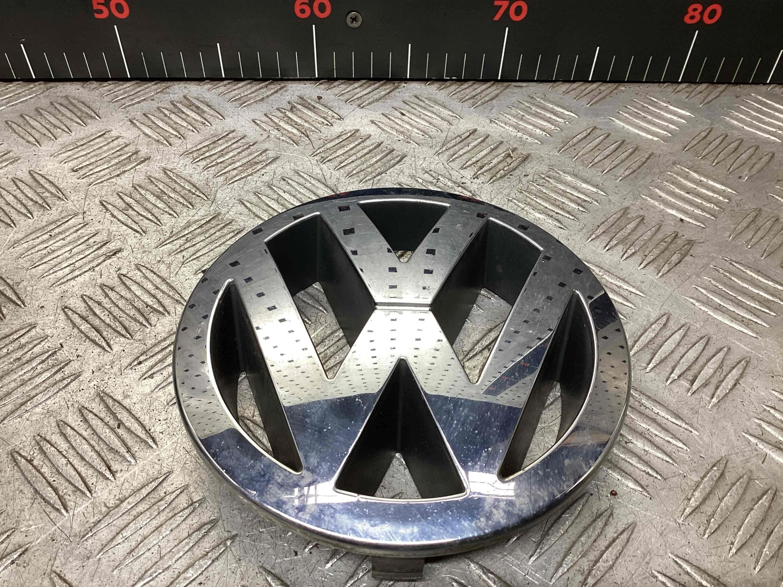 Эмблема Volkswagen Touareg I (7L) 2002-2006 2005 2,5 Дизель АКПП Внедорожник