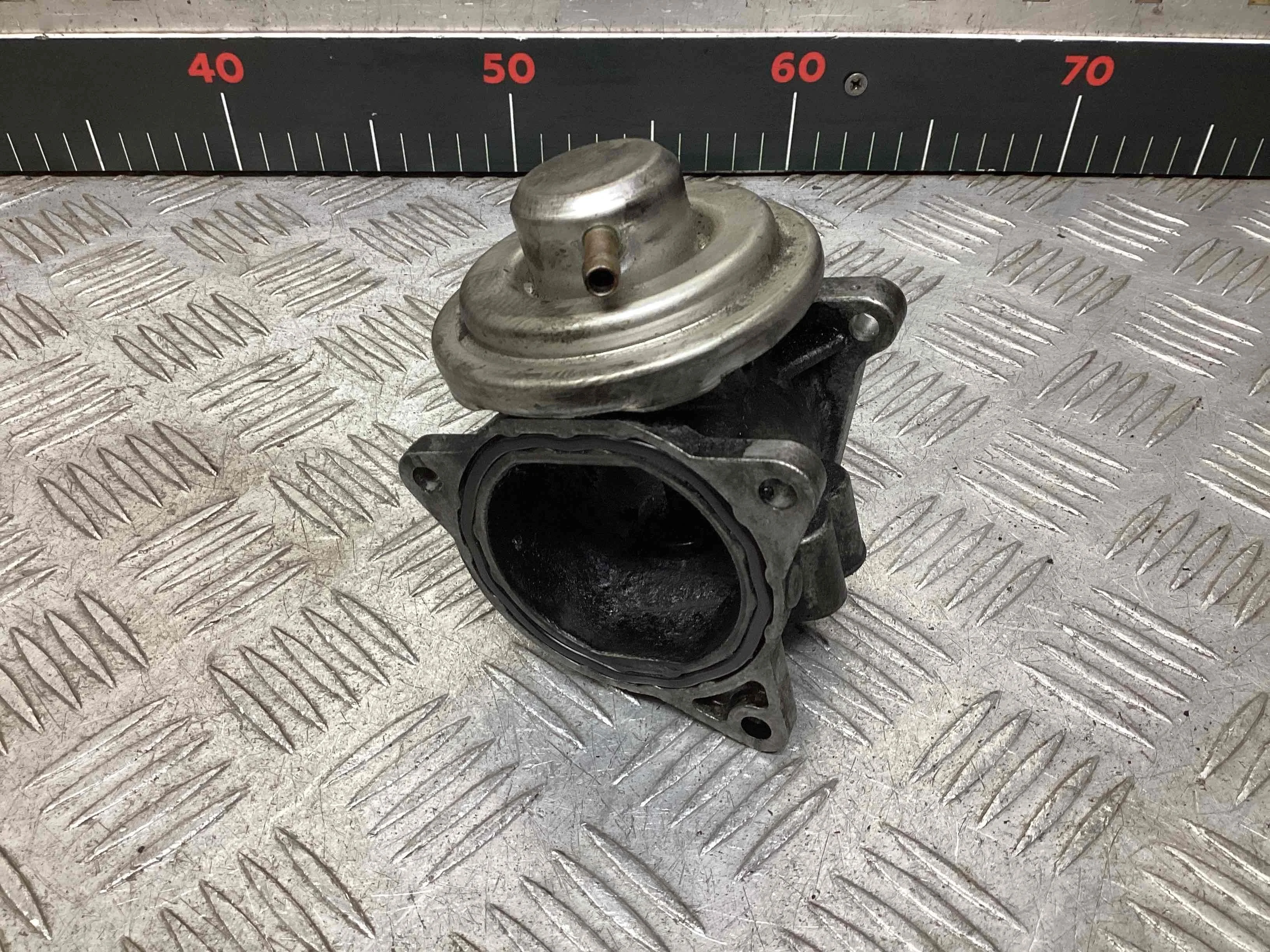 Клапан EGR Volkswagen Golf V (1K) 2004-2009 2004 1,9 Дизель