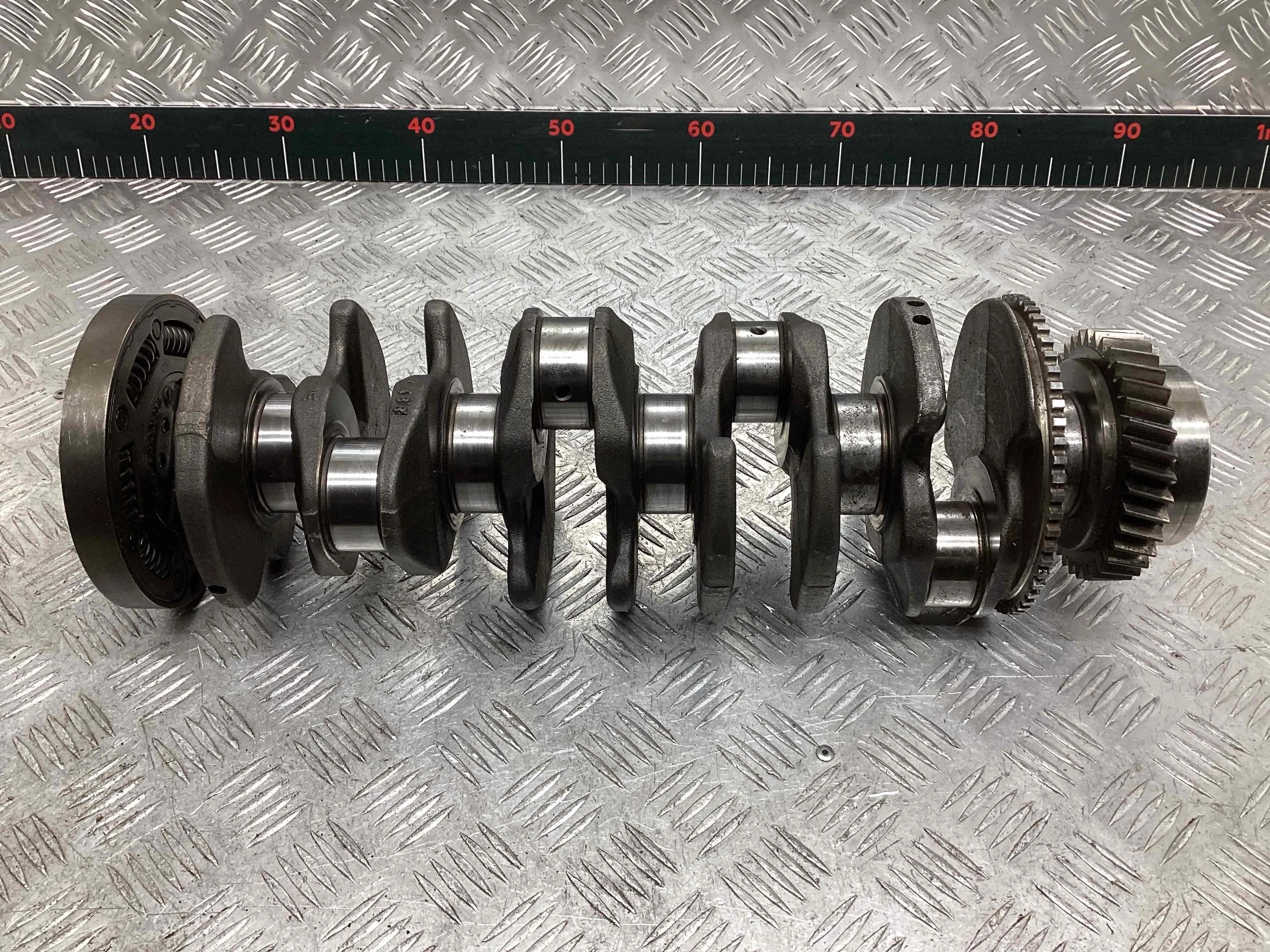 Коленвал Volkswagen Touareg I (7L) 2002-2006 2006 2,5 Дизель МКПП 6ст. Внедорожник