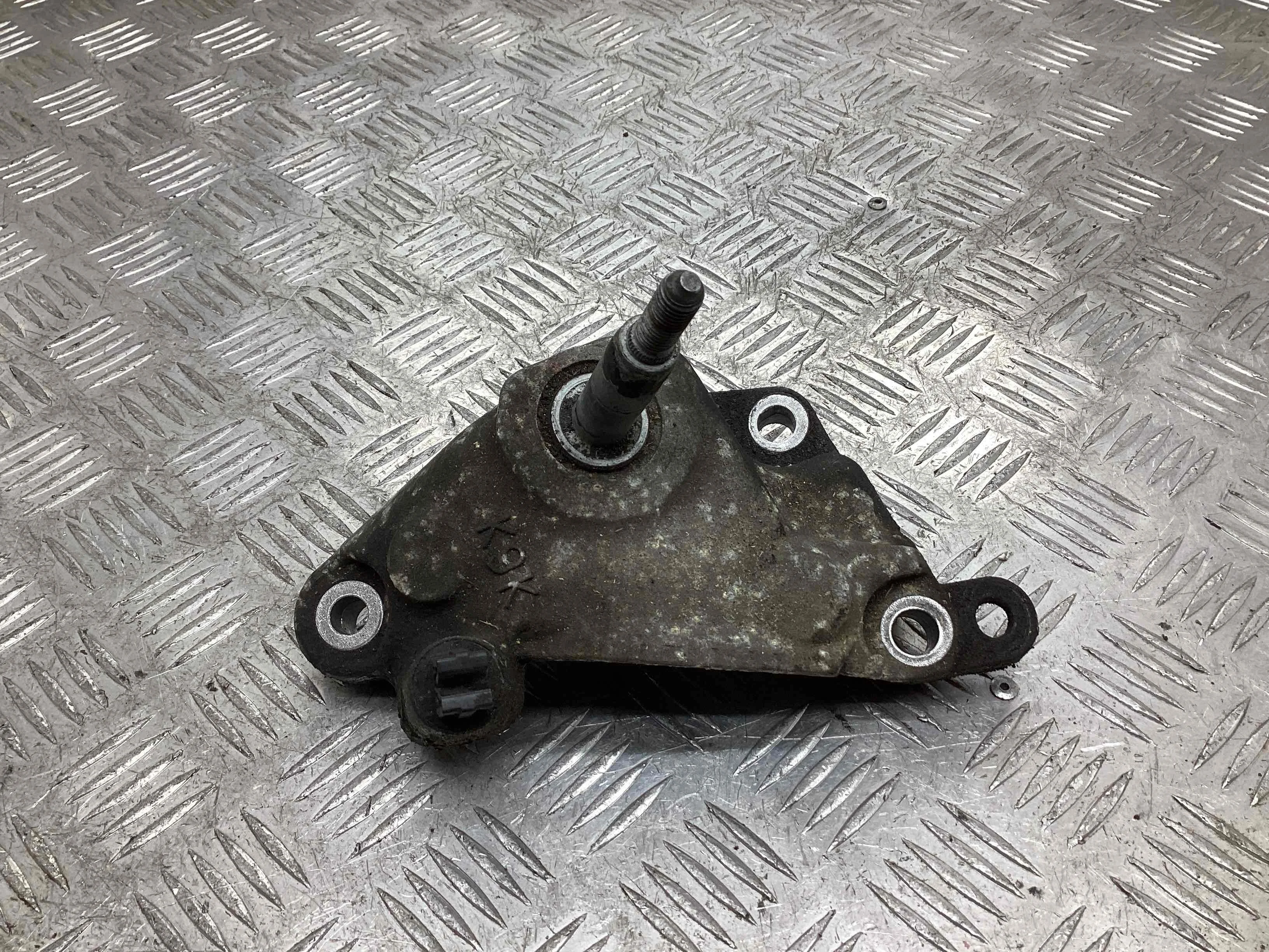 Кронштейн КПП Renault Megane II 2002-2006 2006 1,5 Дизель МКПП 6ст. Хэтчбек 5дв.