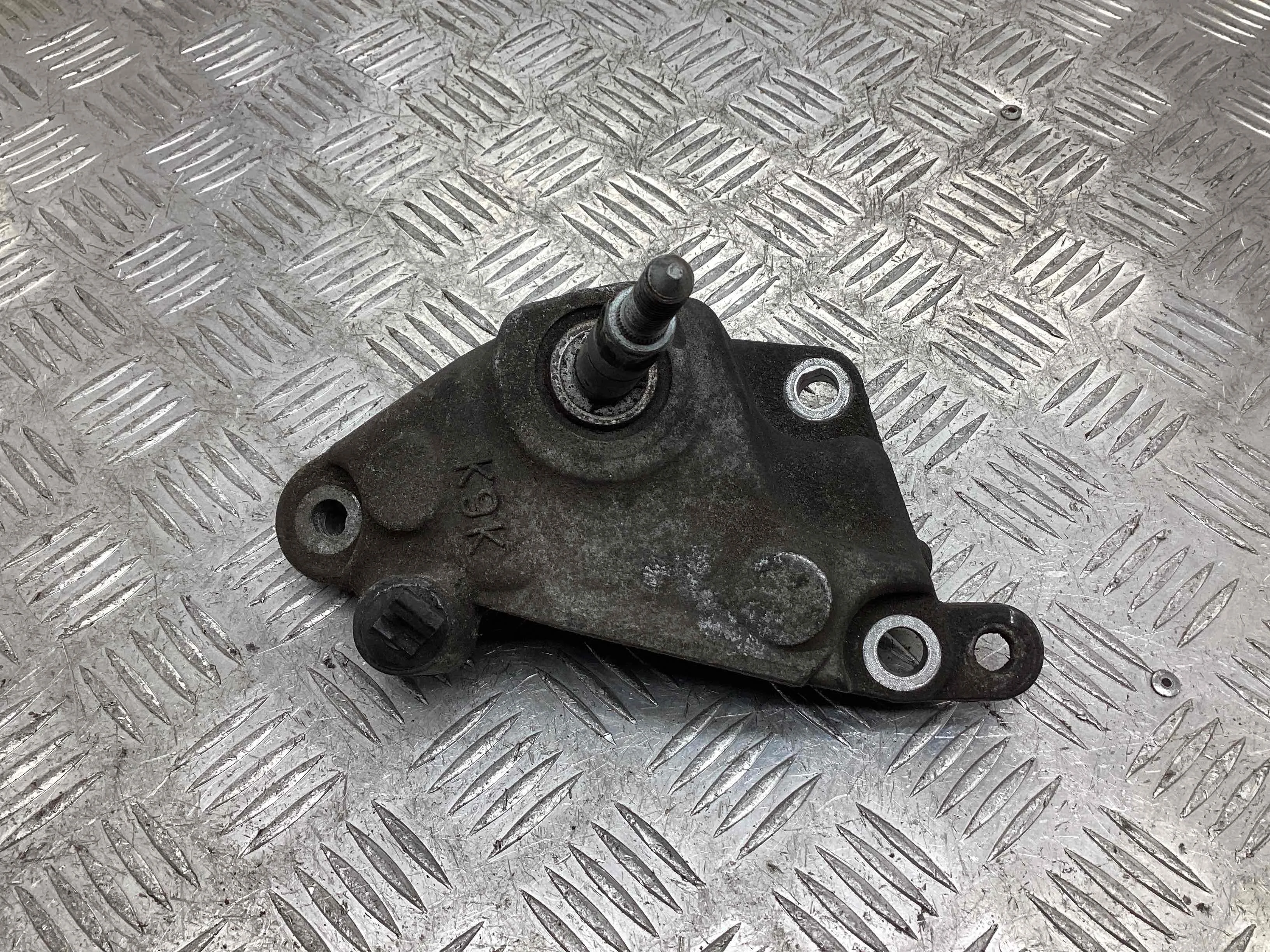 Кронштейн КПП Renault Megane II 2002-2006 2006 1,5 Дизель МКПП 6ст. Хэтчбек 5дв.