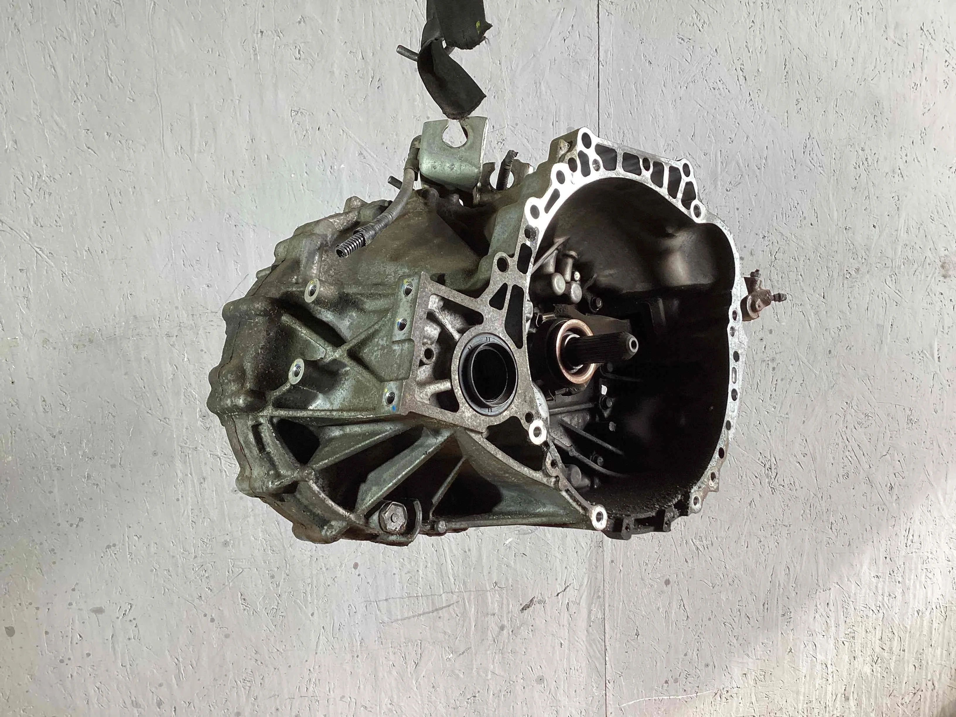 КПП механическая (МКПП) 6-ступенчатая Toyota Avensis III (T270) 2008-2015 2010 2,0 Дизель МКПП 6ст. Универсал