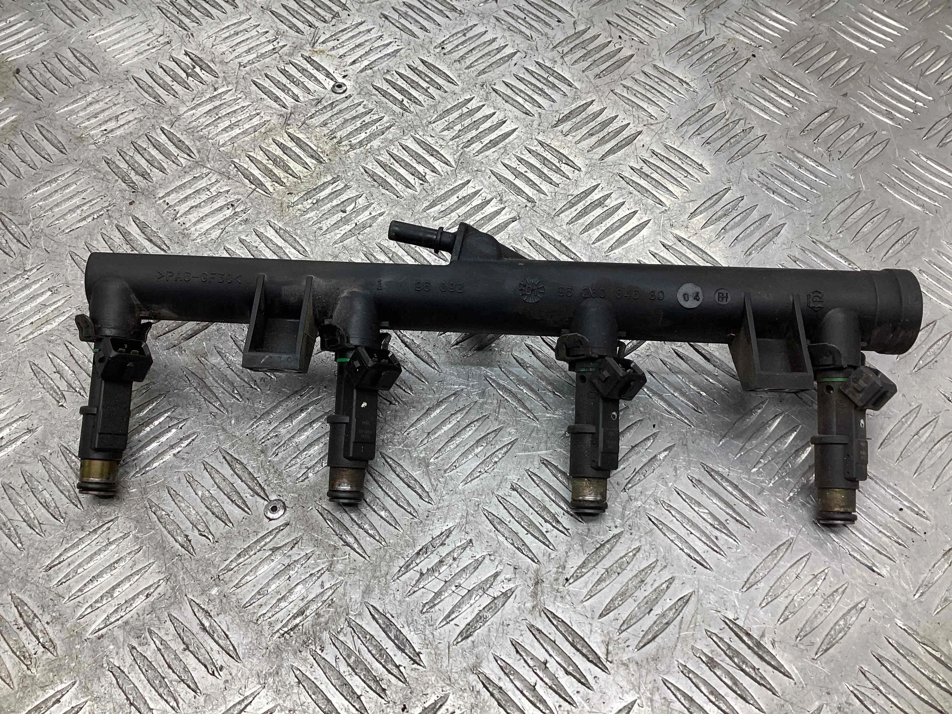 Форсунка Citroen C5 I 2001-2004 2001 1,8 Бензин МКПП 5ст. Лифтбек