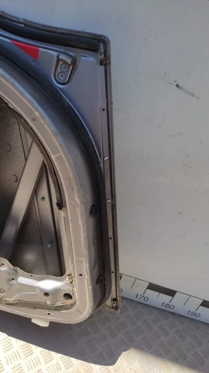 [Б/У] Дверь задняя правая BMW E39 - + Стекло форточки (Сзади/ Справа/ Цвет зеленый) 51347038252 [Код: 00611157 ]