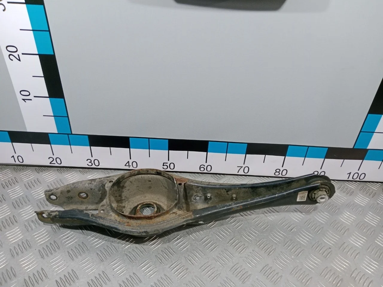 [Б/У] Рычаг задний поперечный VW Skoda Audi [Код: 00612635 ]