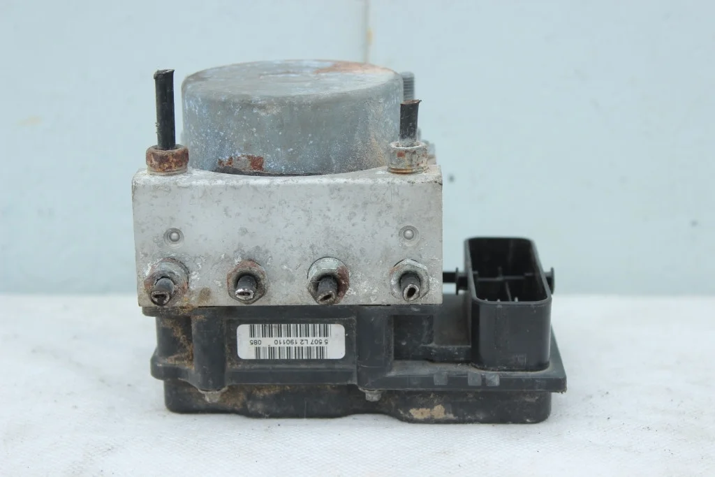 Блок управления АБС 13277812 Opel Corsa D