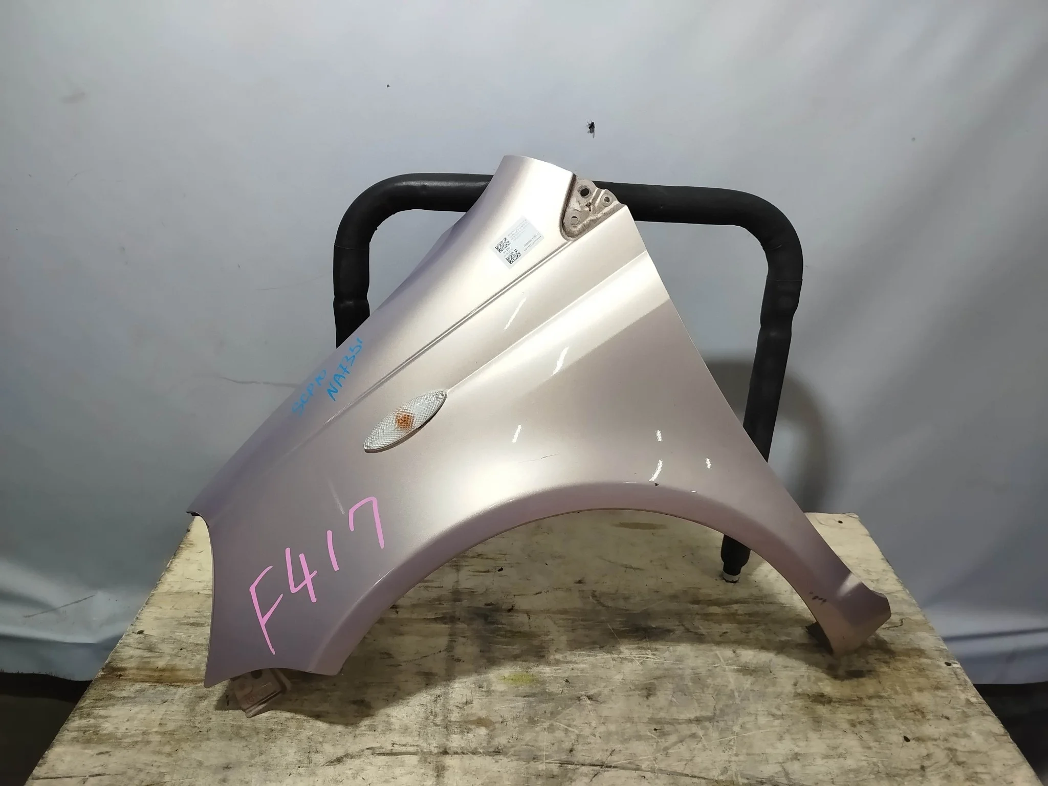 КРЫЛО TOYOTA VITZ YARIS NCP10 NCP13 NCP15 SCP10 SCP13 5381252010 ПЕРЕДНЕЕ ЛЕВОЕ розовый, 3N7 NA7351
