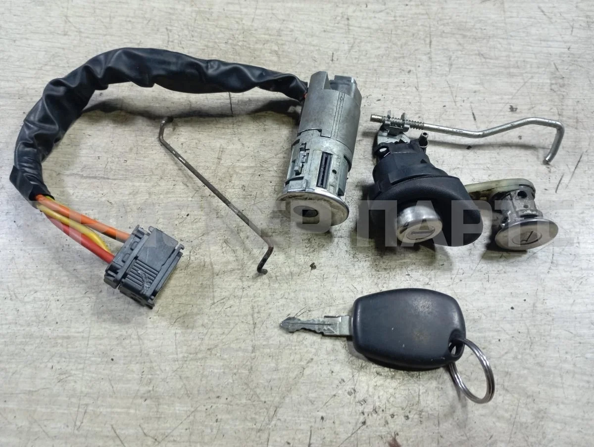 Замок зажигания Рено Логан 1  LS0G/LS12