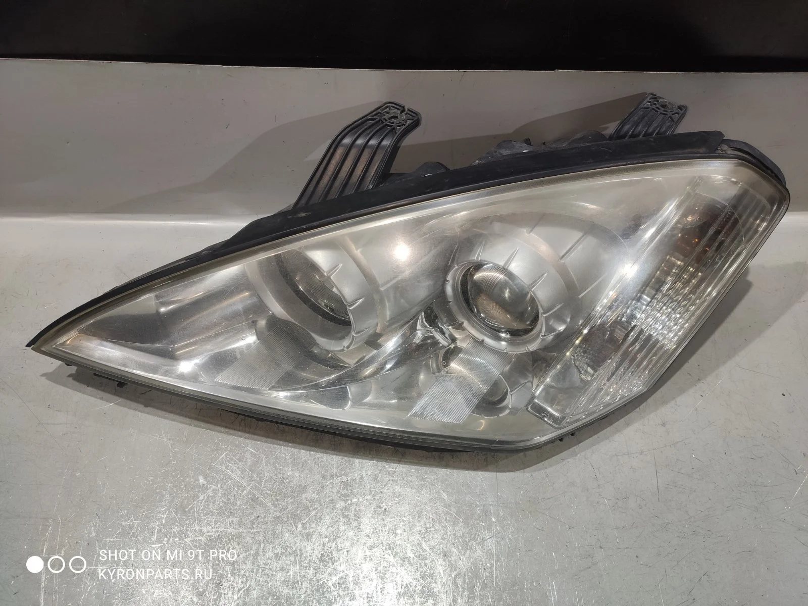 Фара SsangYong Kyron 2012 D130