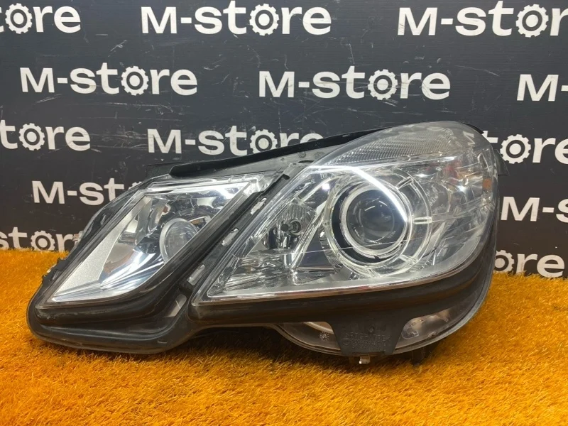 Фара Mercedes-Benz -class 2009 W212