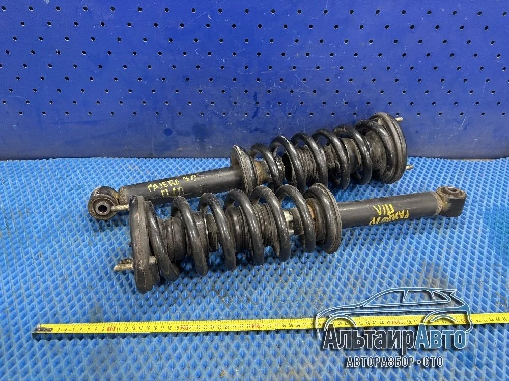 Стойка подвески в сборе Mitsubishi Pajero III (1999—2003) Mitsubishi Pajero III (1999—2003) V75W MR448174