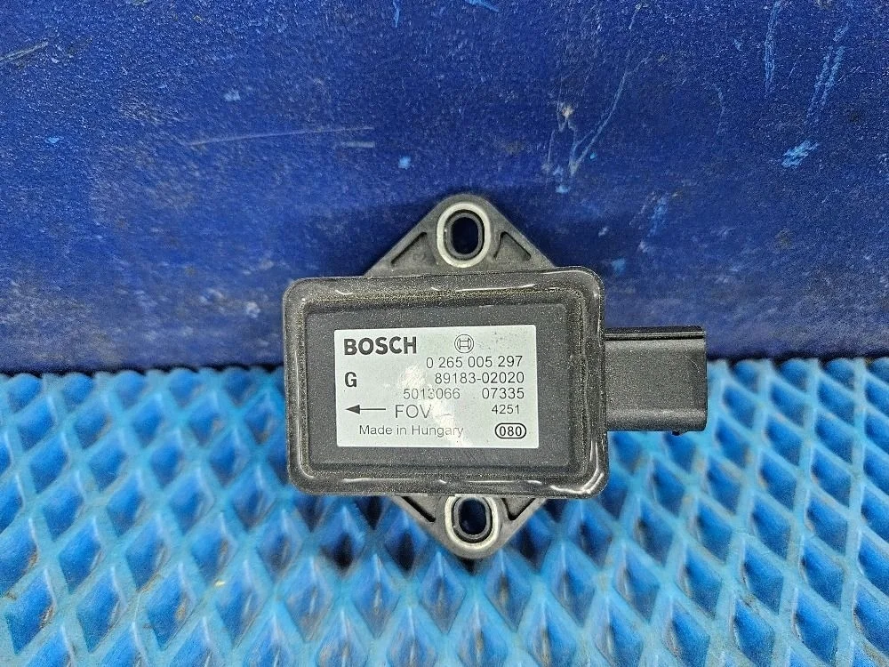 Датчик ускорения Toyota Avensis T250 рестайлинг (2006—2009) Toyota Avensis T250 рестайлинг (2006—2009) T250 T25 8918302020