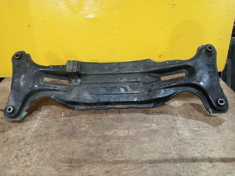 Подрамник Toyota Camry XV30 2000-2005