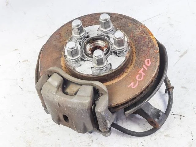 Кулак поворотный правый ZCT10 TOYOTA CELICA T230 1999-2002, OPA XT10 2000-2005, CELICA T230 2002-2006