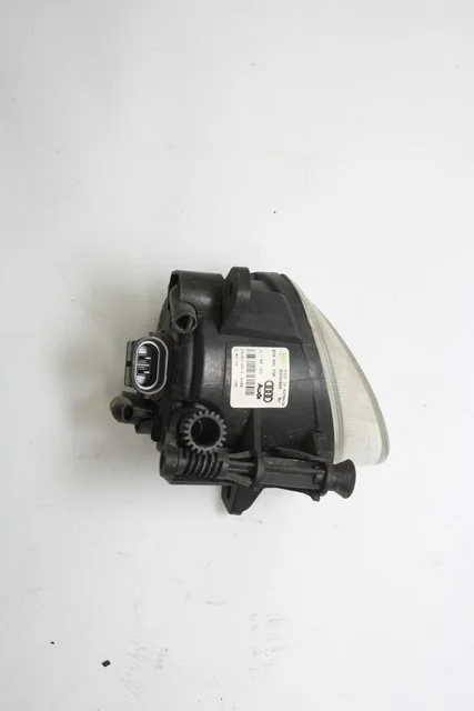 Фара противотуманная правая 8U AUDI A5 8T 2007-2011, A4 B8 2007-2011, VOLKSWAGEN PASSAT CC 357 2008-2012, AUDI A1 8X 2010-2014, A6 C7 2011-2014