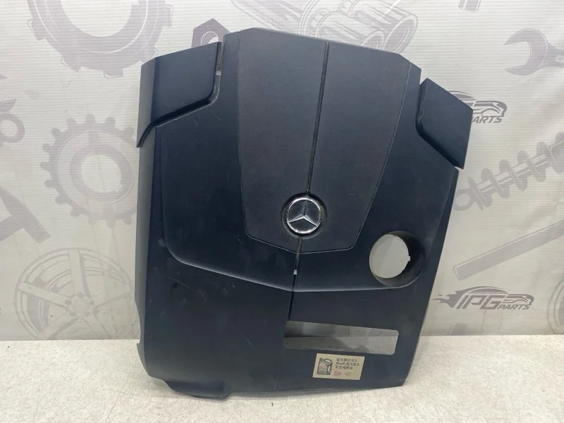 Декоративная крышка двигателя Mercedes-benz 2013 W212