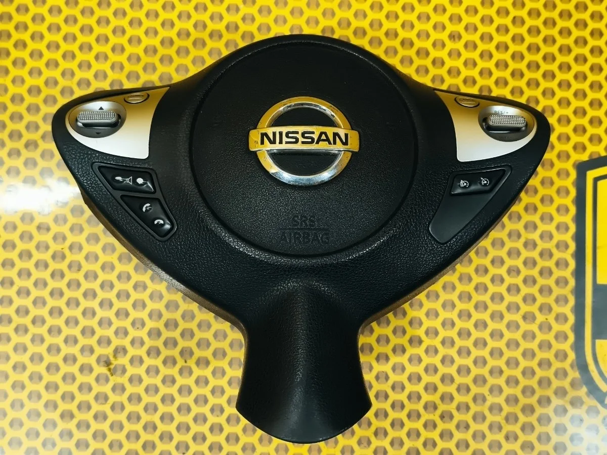 Подушка безопасности в руль Nissan Juke 2011 F15