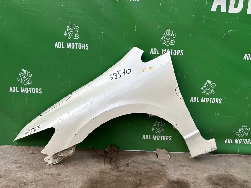 Крыло Honda Civic 8 2006-2011 4D