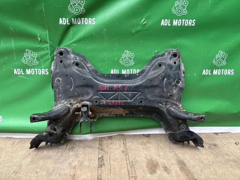 Подрамник Peugeot 308 2008-2011 T7