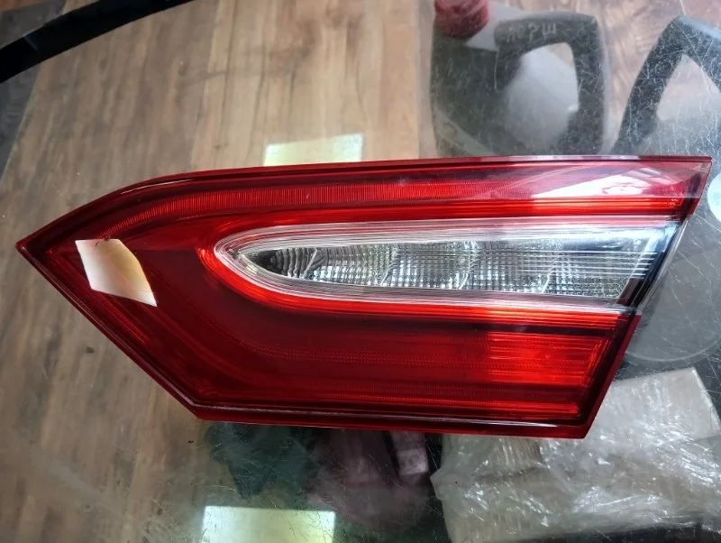 Фонарь Toyota Camry 2018-2021 70