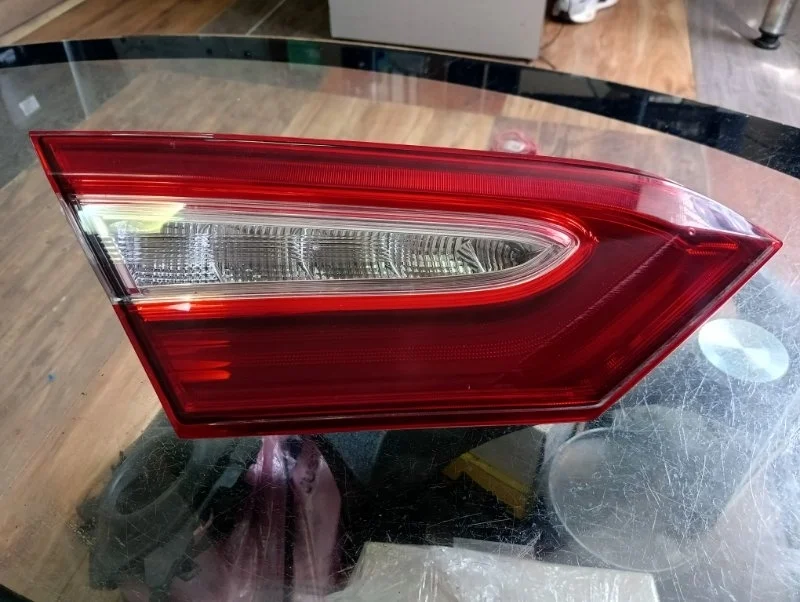 Фонарь Toyota Camry 2018-2021 70