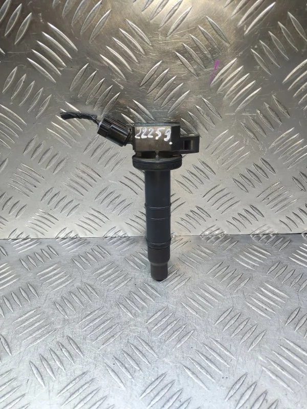 Катушка зажигания Toyota Rav4 9091902243 ACA20 ACA21 1AZFE