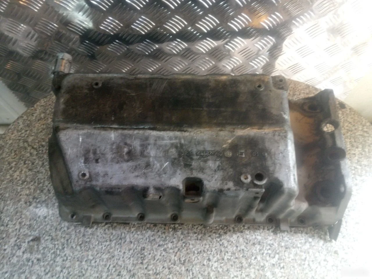 Поддон двигателя G6DG 2 Ford Kuga I (2008—2012)