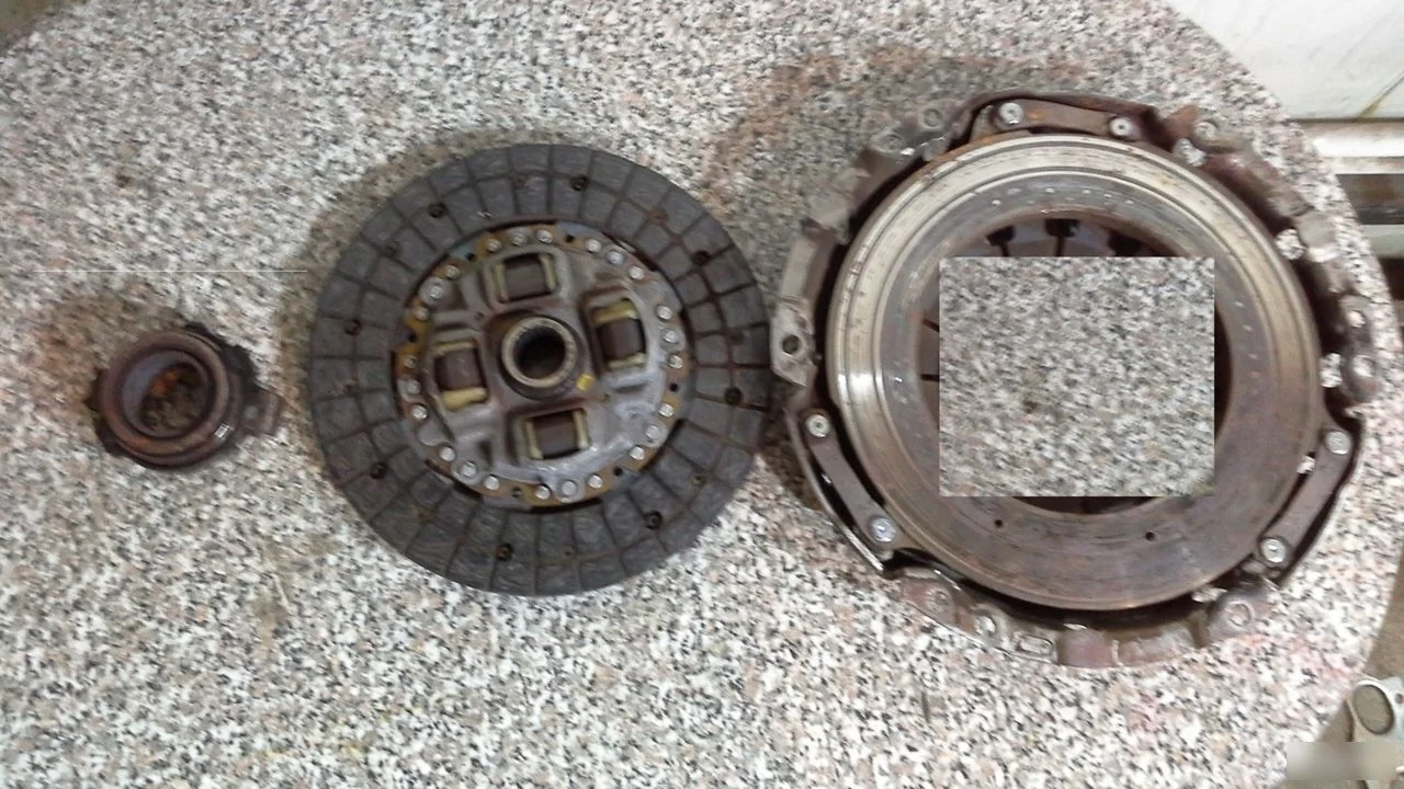 Корзина сцепления +диск сцеплени Toyota Corolla X (2006—2010) 31250-19095