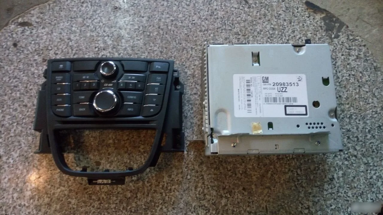 Магнитола CD Opel Astra J (2009—2012) 1334605020983510