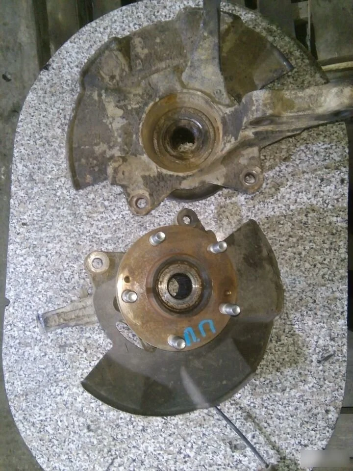 Кулак поворотный левый правый Hyundai Tucson I (2004—2015) 517152E100