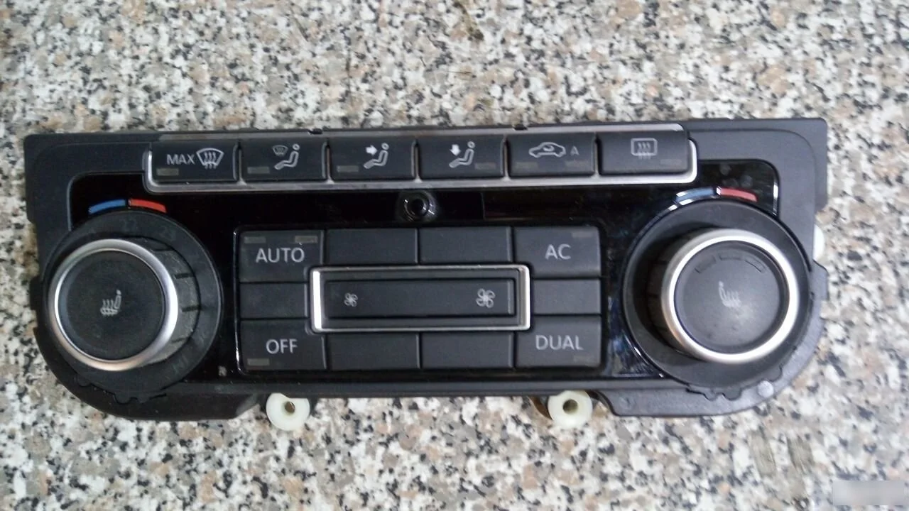 Блок управления климатом Volkswagen Golf Plus II (2009—2014)