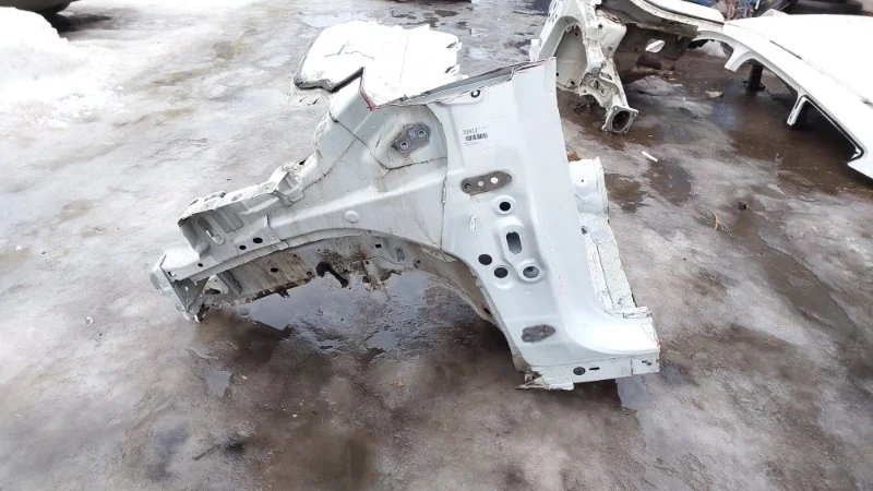 Четверть Ford Kuga 2014