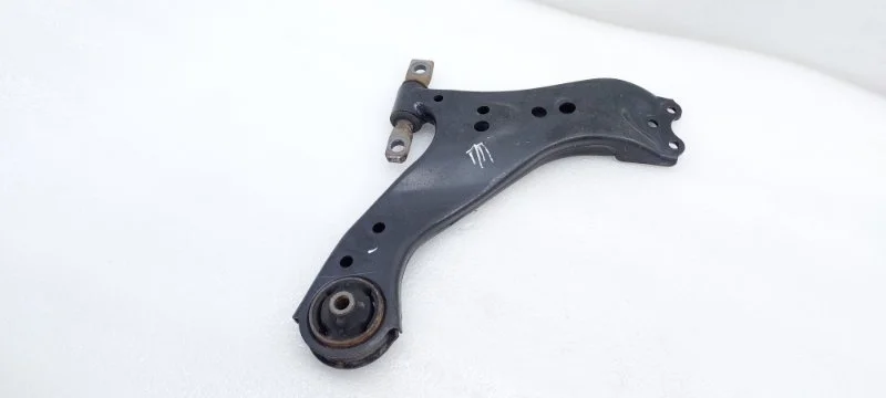 Рычаг подвески Toyota RAV4 2021 XA50
