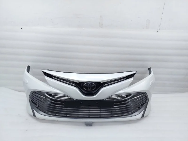 Бампер Toyota Camry 2018 70
