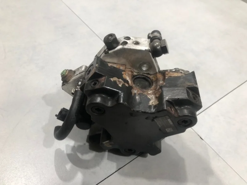 Топливный насос высокого давления Volvo XC90 2006