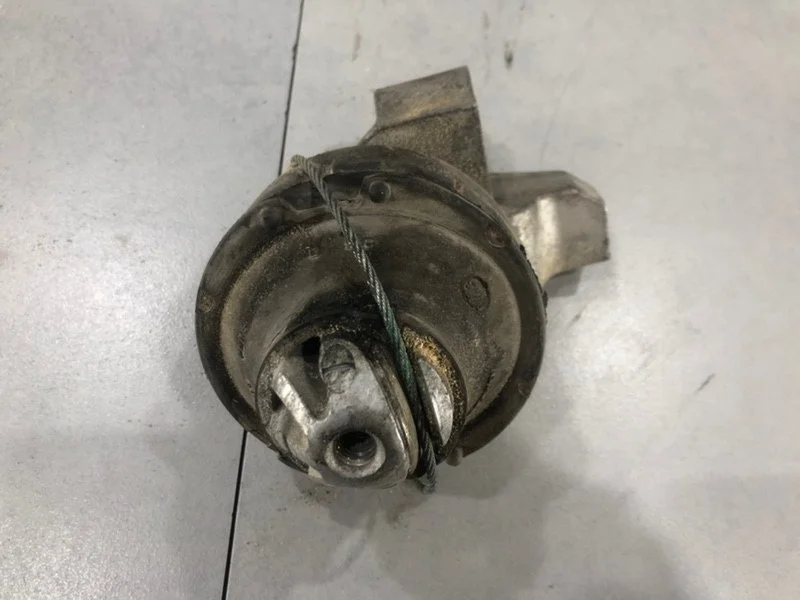 Подушка двигателя Volvo XC90 2007