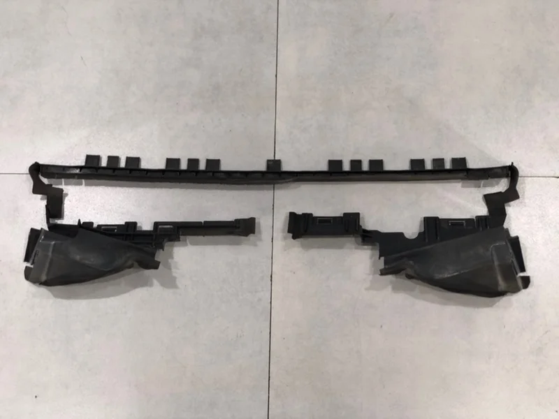 Дефлектор радиатора Mercedes 2011 W204