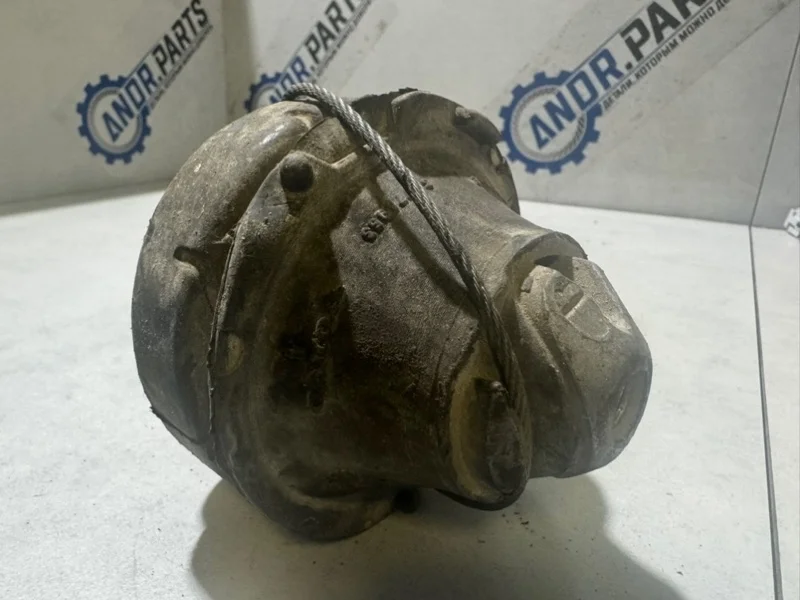 Подушка двигателя Volvo XC90