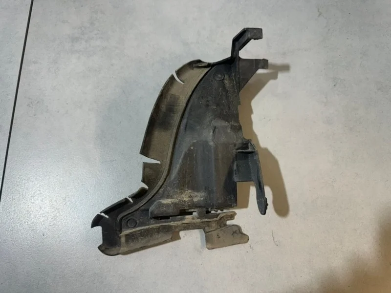 Дефлектор радиатора Volvo S80