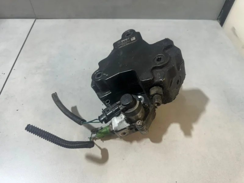 Топливный насос высокого давления Volvo XC70