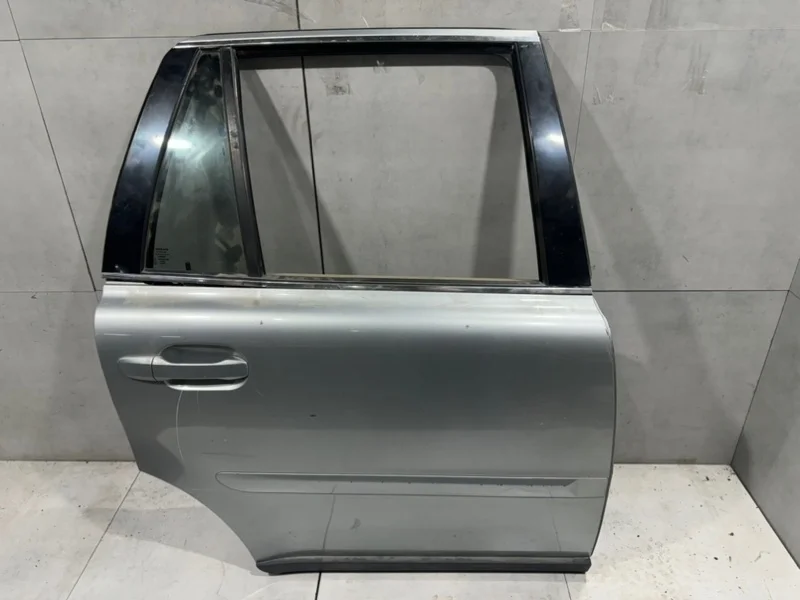 Дверь боковая Volvo XC90