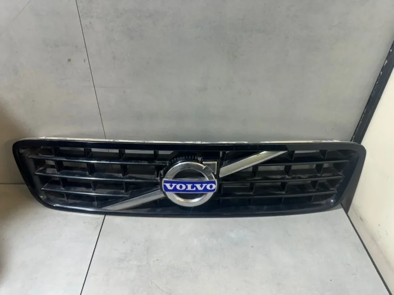 Решетка радиатора Volvo XC90