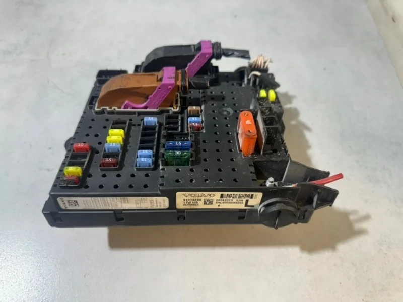 Блок предохранителей Volvo XC90