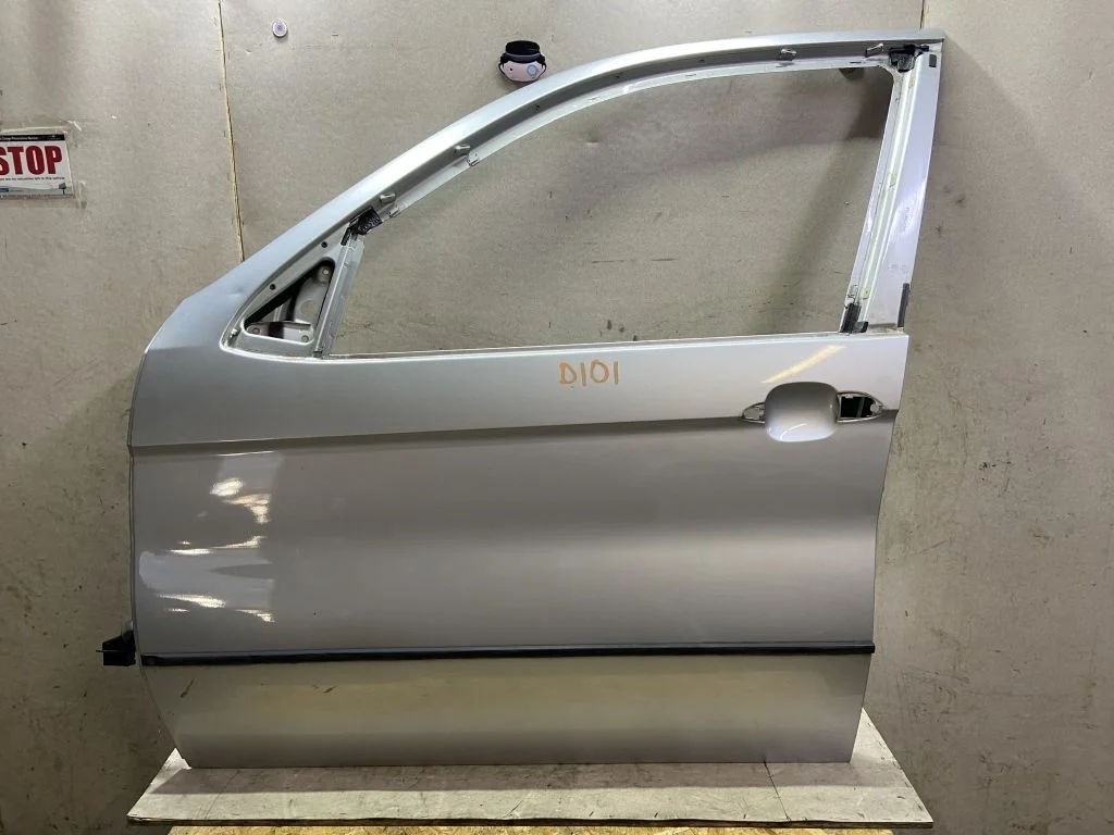 Дверь передняя левая BMW X5 E53 2005