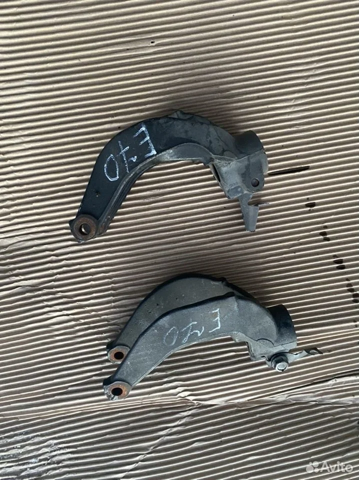 Крепление амортизационной стойки x5 e70 x5 e70 lci