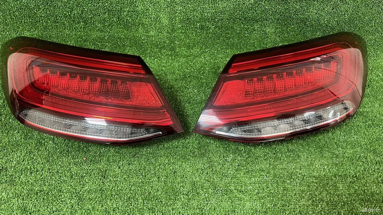 Фонарь задний в крыло mercedes c257 оригинал европ