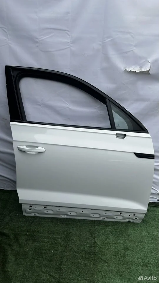 Дверь передняя правая volkswagen touareg cr7 2018